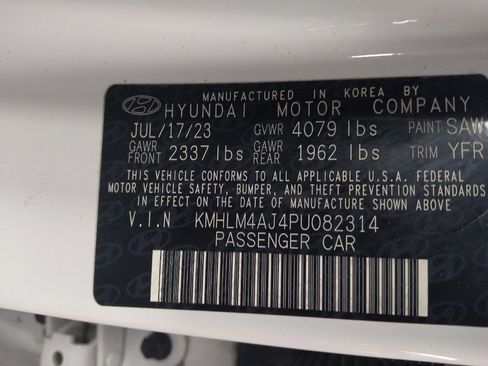 Used 2023 Hyundai Elantra Blue image 33