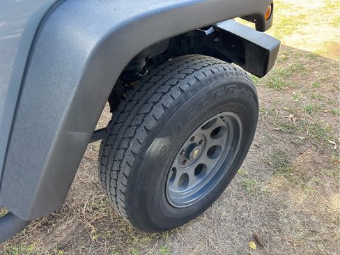 Used 2015 Jeep Wrangler Unlimited Sport w/ Quick Order Package 24S image 24