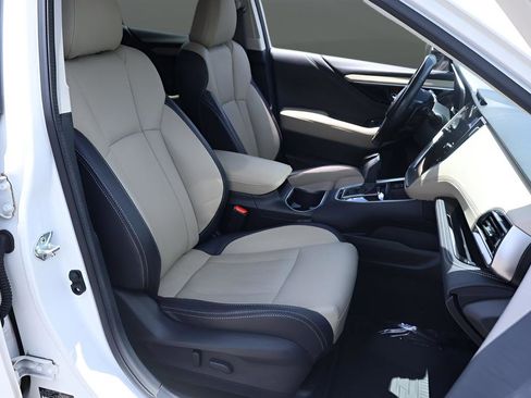 Used 2023 Subaru Outback Limited AWD/4WD image 19