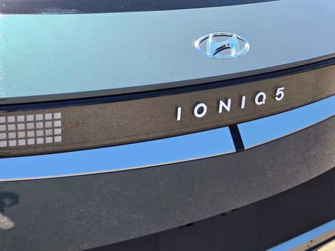 Used 2023 Hyundai Ioniq 5 SEL RWD image 14