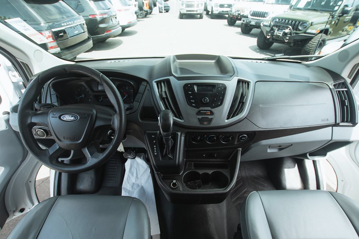 Used 2018 Ford Transit 250 138 RWD image 19
