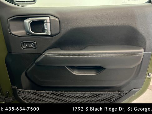 Used 2022 Jeep Wrangler Unlimited Sahara w/ Cold Weather Group image 23