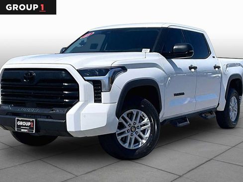 Used 2023 Toyota Tundra SR5 w/ SR5 Convenience Package AWD/4WD image 1