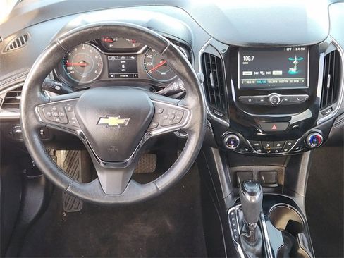 Used 2018 Chevrolet Cruze Premier w/ Enhanced Convenience Package image 26