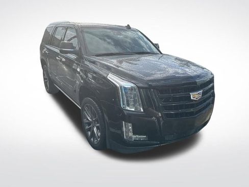 Used 2020 Cadillac Escalade Premium Luxury w/ Escalade Sport Edition AWD/4WD image 2