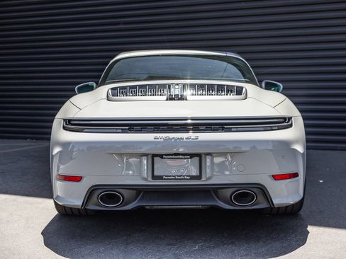 Used 2026 Porsche 911 Targa 4S AWD/4WD image 9