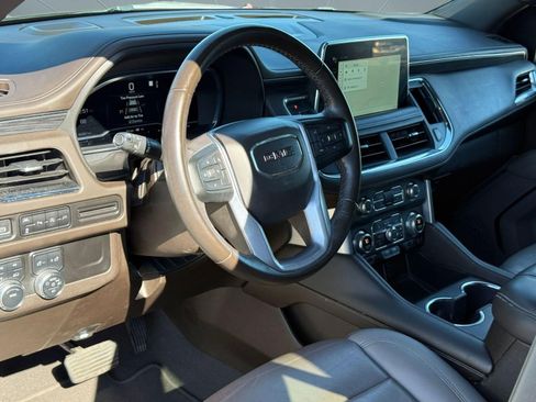 Used 2022 GMC Yukon SLT AWD/4WD image 4