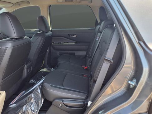 New 2026 Nissan Pathfinder SL AWD/4WD image 16