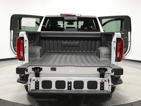 New 2026 GMC Sierra 1500 SLT w/ SLT Premium Plus Package AWD/4WD image 13