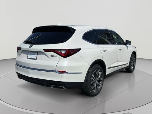Certified 2024 Acura MDX w/ Technology Package FWD image 5