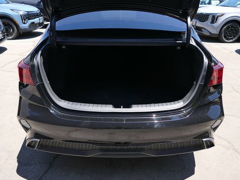 Used 2023 Kia Forte LXS w/ LXS Technology Package FWD image 22
