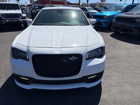 Used 2023 Chrysler 300 C RWD image 7