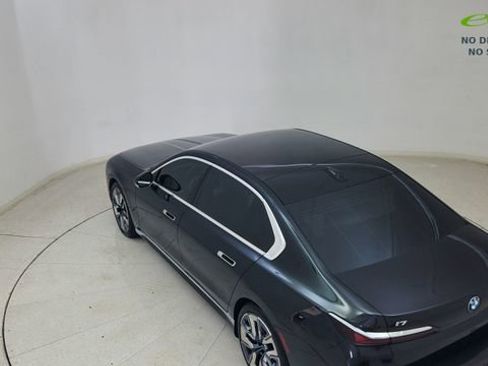 Used 2023 BMW i7 xDrive60 AWD/4WD image 87
