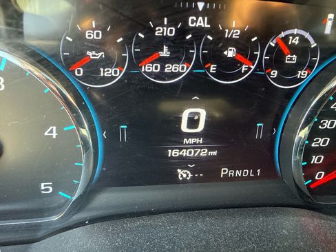 Used 2017 GMC Sierra 2500 Denali w/ Duramax Plus Package AWD/4WD image 3