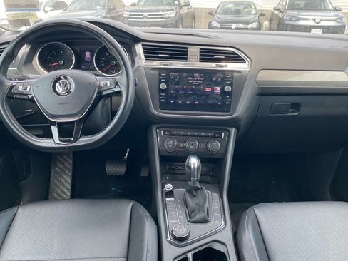 Used 2019 Volkswagen Tiguan SE AWD/4WD image 10