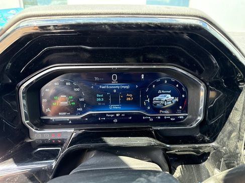 Used 2023 Chevrolet Silverado 1500 RST AWD/4WD image 3