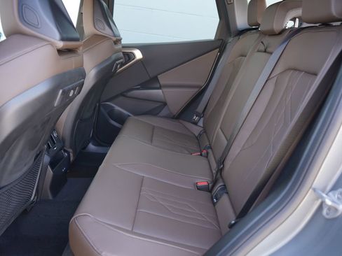 Used 2025 BMW X3 xDrive30i w/ Premium Package image 19