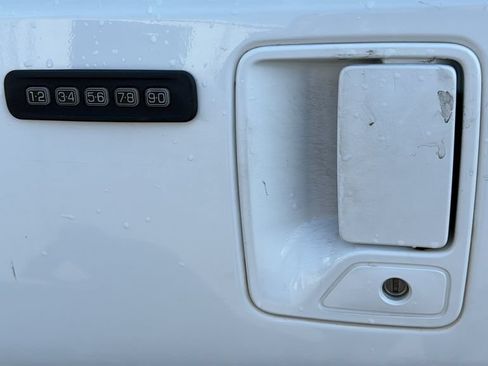 Used 2011 Ford F350 Lariat w/ Lariat Interior Pkg AWD/4WD image 21