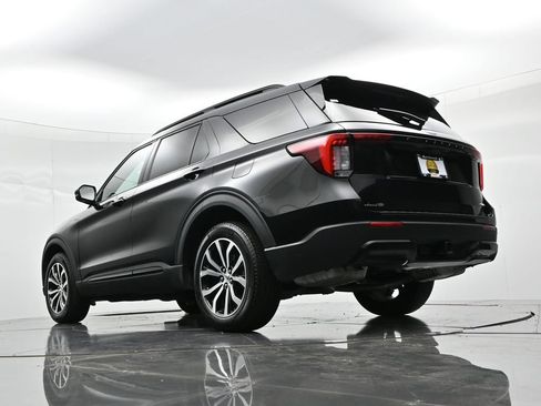 Certified 2026 Ford Explorer ST-Line AWD/4WD image 22