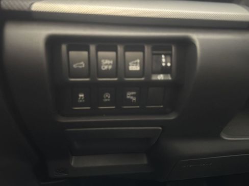 Used 2021 Subaru Forester Limited image 13