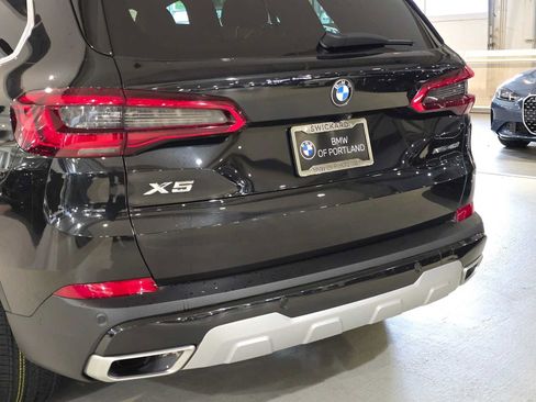 Used 2019 BMW X5 xDrive40i w/ Convenience Package AWD/4WD image 13
