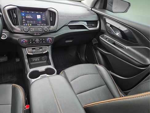 Used 2024 GMC Terrain AT4 w/ Tech Package image 12