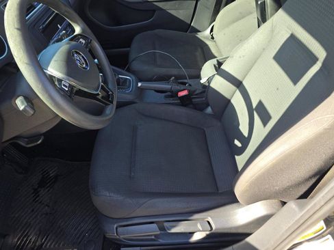 Used 2015 Volkswagen Jetta SE image 10