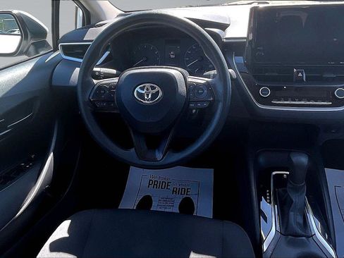 Used 2024 Toyota Corolla LE FWD image 5