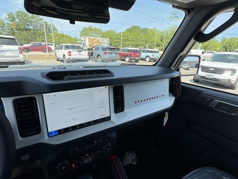New 2026 Ford Bronco Heritage Edition AWD/4WD image 20