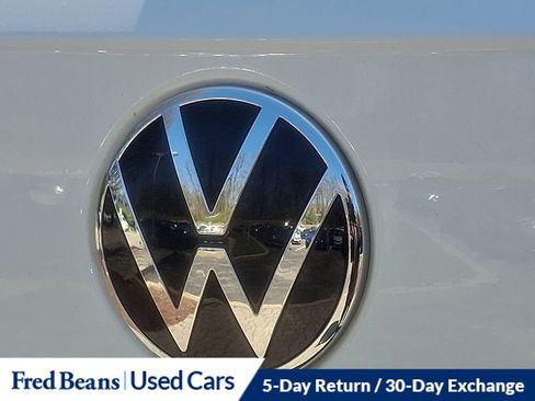 Certified 2023 Volkswagen Atlas SE w/ Black Wheel Package image 32