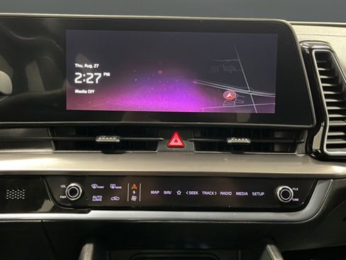 Used 2023 Kia Sportage EX AWD/4WD image 12