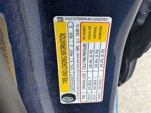 Used 2019 Chevrolet Colorado W/T w/ WT Convenience Package image 26