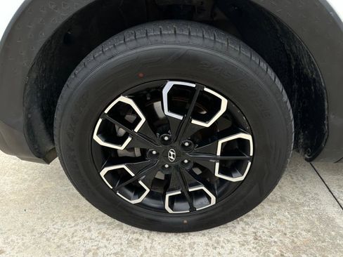 Used 2023 Hyundai Santa Cruz SEL Premium image 16