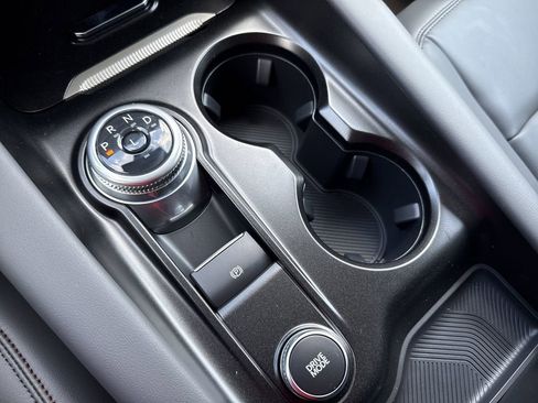 New 2025 Ford Explorer Active w/ Active Comfort Package image 21