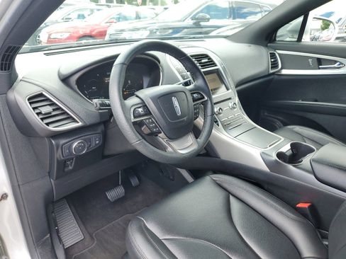 Used 2019 Lincoln Nautilus FWD image 18