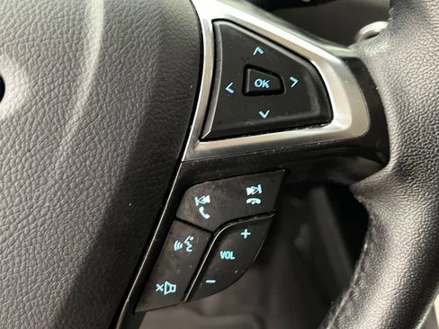 Used 2024 Ford Edge SEL AWD/4WD image 46
