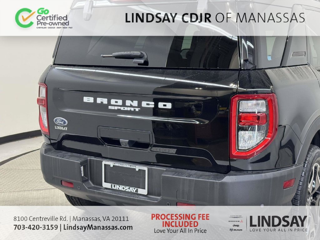 Used 2023 Ford Bronco Sport Outer Banks w/ Tech Package AWD/4WD image 9