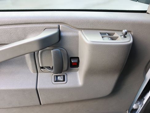 Used 2024 Chevrolet Express 2500 w/ Driver Convenience Package image 30