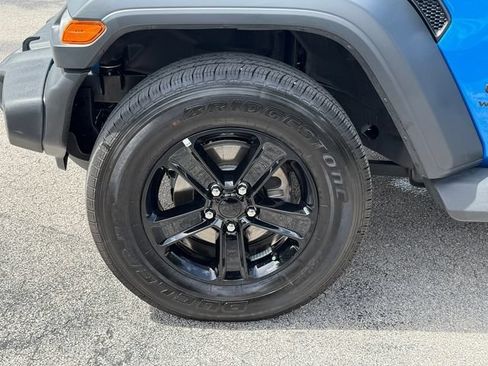 Used 2023 Jeep Wrangler Unlimited Sport AWD/4WD image 9