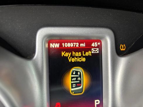 Used 2017 Dodge Journey SE w/ Flexible Seating Group image 3