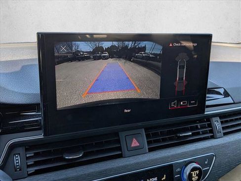 Used 2023 Audi A4 2.0T Premium w/ Convenience Package image 11