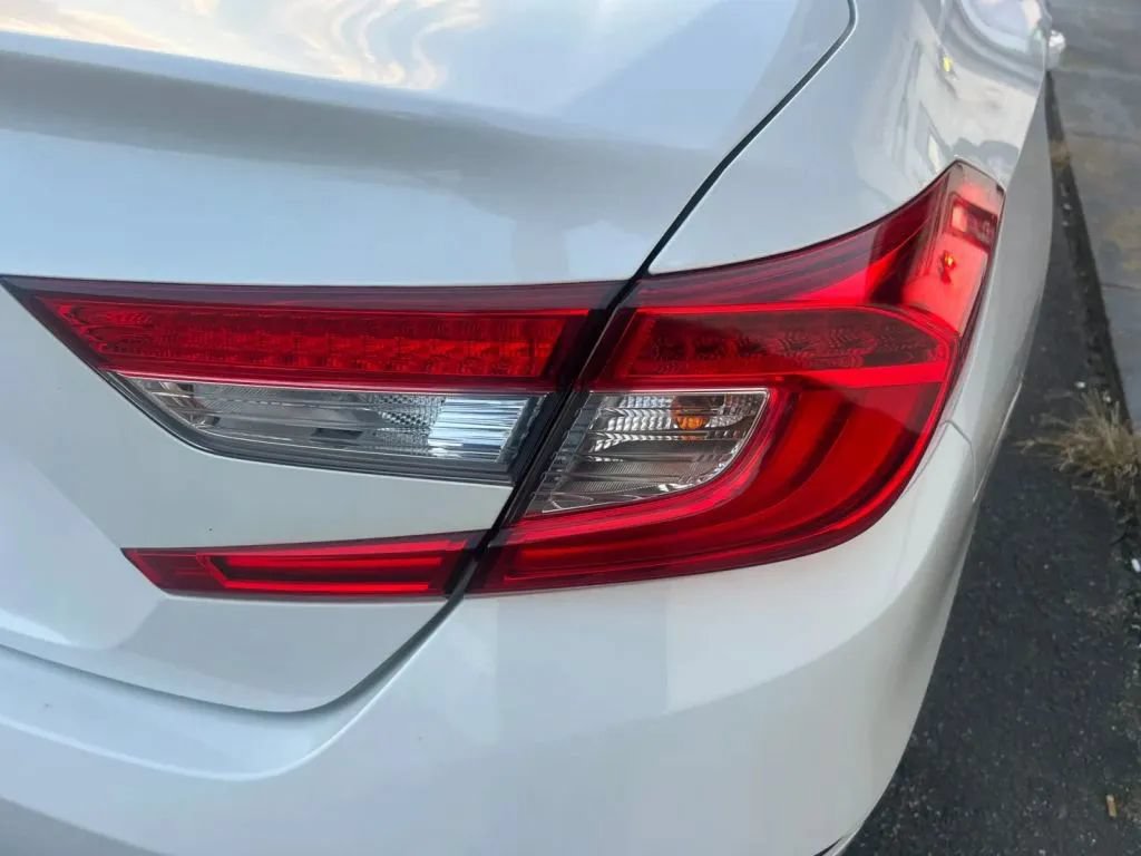 Used 2021 Honda Accord LX image 37