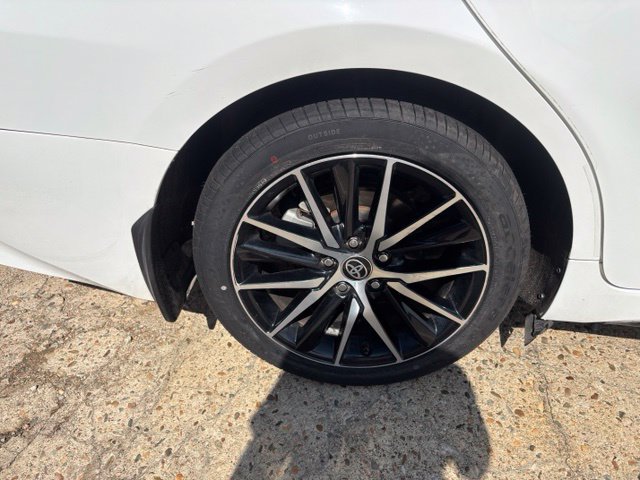 Used 2023 Toyota Camry SE FWD image 9