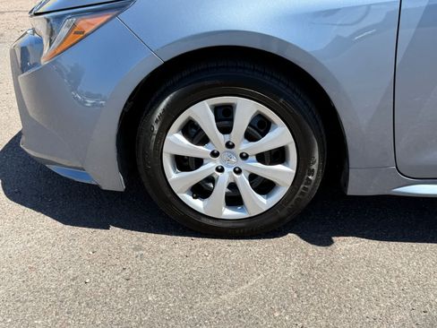 Used 2025 Toyota Corolla LE FWD image 6
