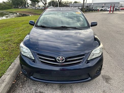 Used 2013 Toyota Corolla LE w/ Preferred Accessory Pkg #2 FWD image 9