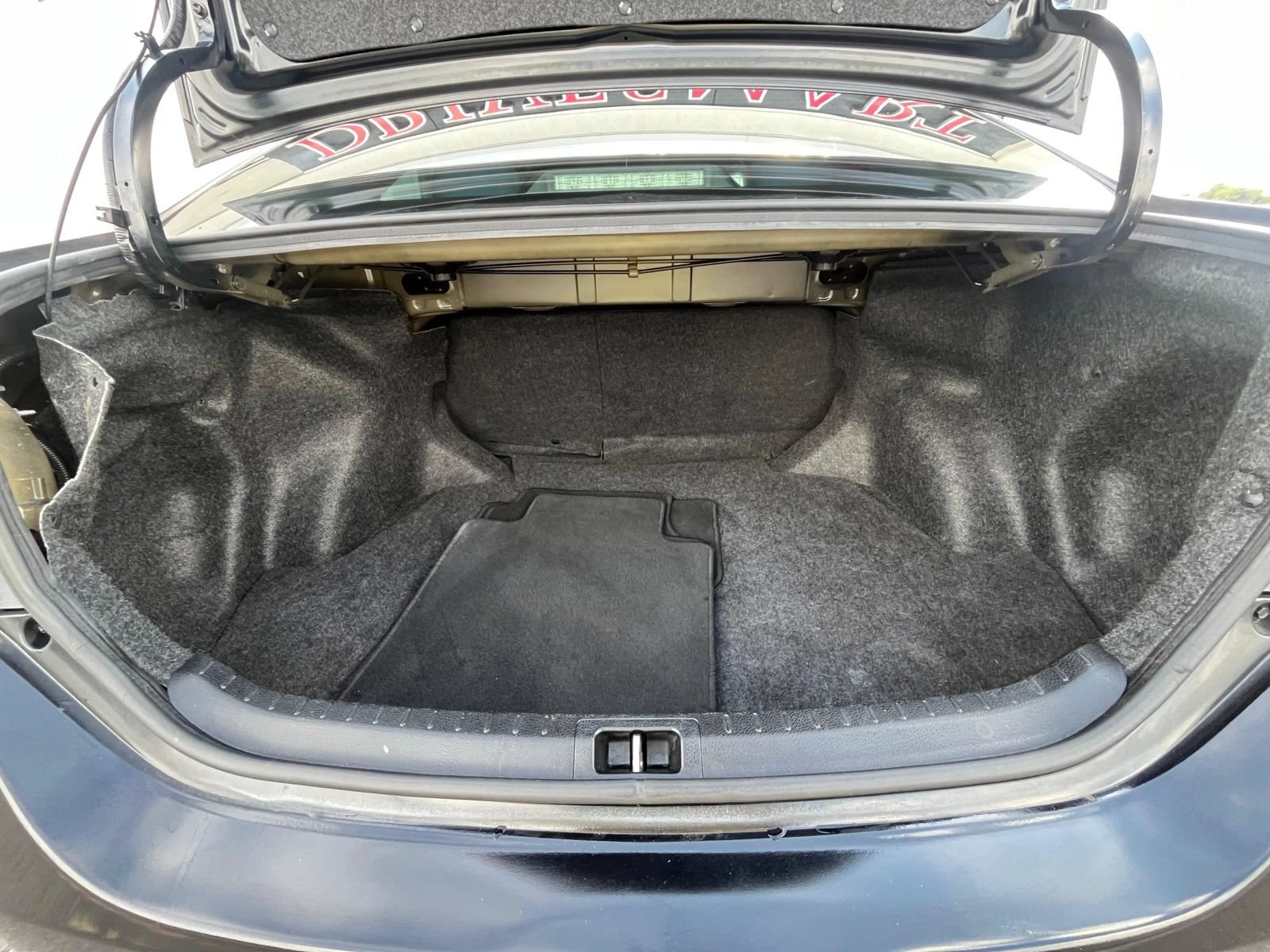 Used 2019 Toyota Corolla L FWD image 7