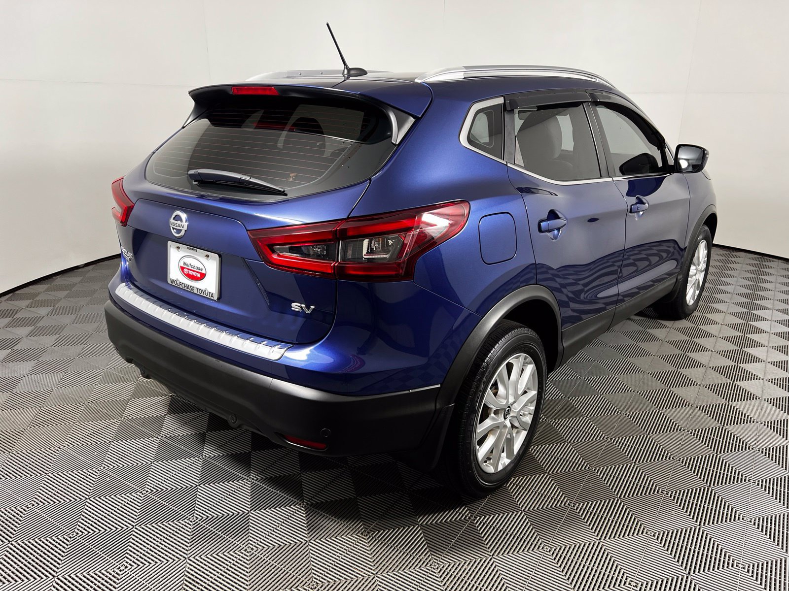 Used 2021 Nissan Rogue Sport SV FWD image 5