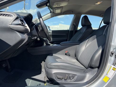 Used 2024 Toyota Camry SE FWD image 26