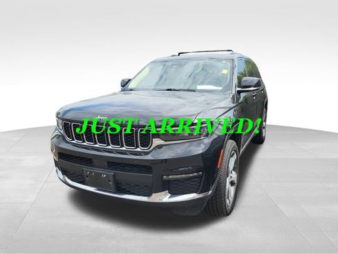Used 2021 Jeep Grand Cherokee L Limited w/ Trailer Tow Group (B) AWD/4WD image 3