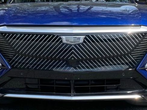 Used 2024 Cadillac Lyriq Tech RWD image 11